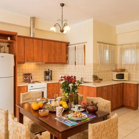 Xristinas Seaside Apartments Kolymbari Extérieur photo